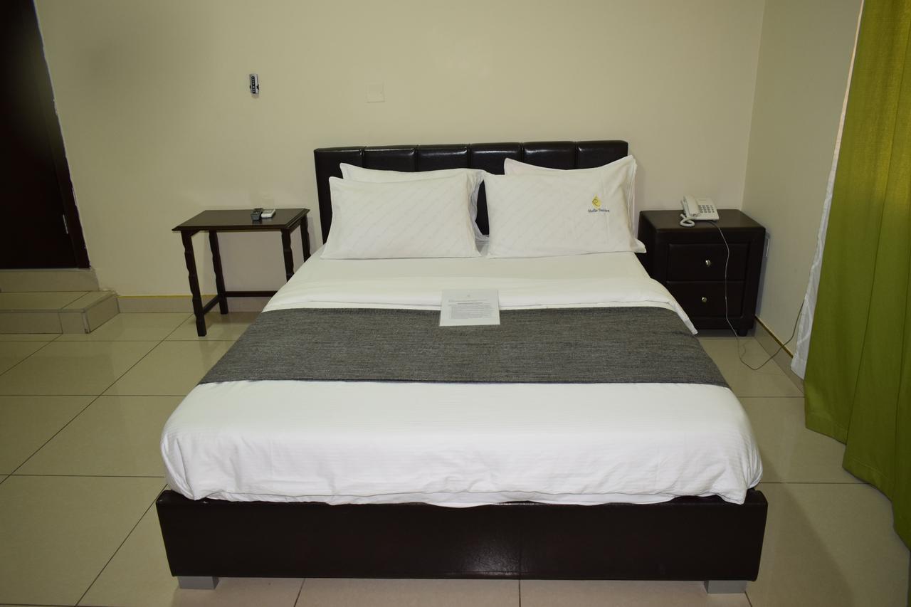 Relle Suites Hotel Ogbodjo Buitenkant foto